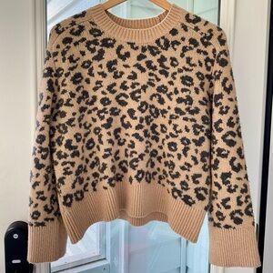 Abercrombie & Fitch Cheetah Print Cozy Soft Sweater Womens Size Med